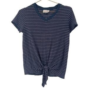 XS Universal thread, Blue And Pink Tie Front Top